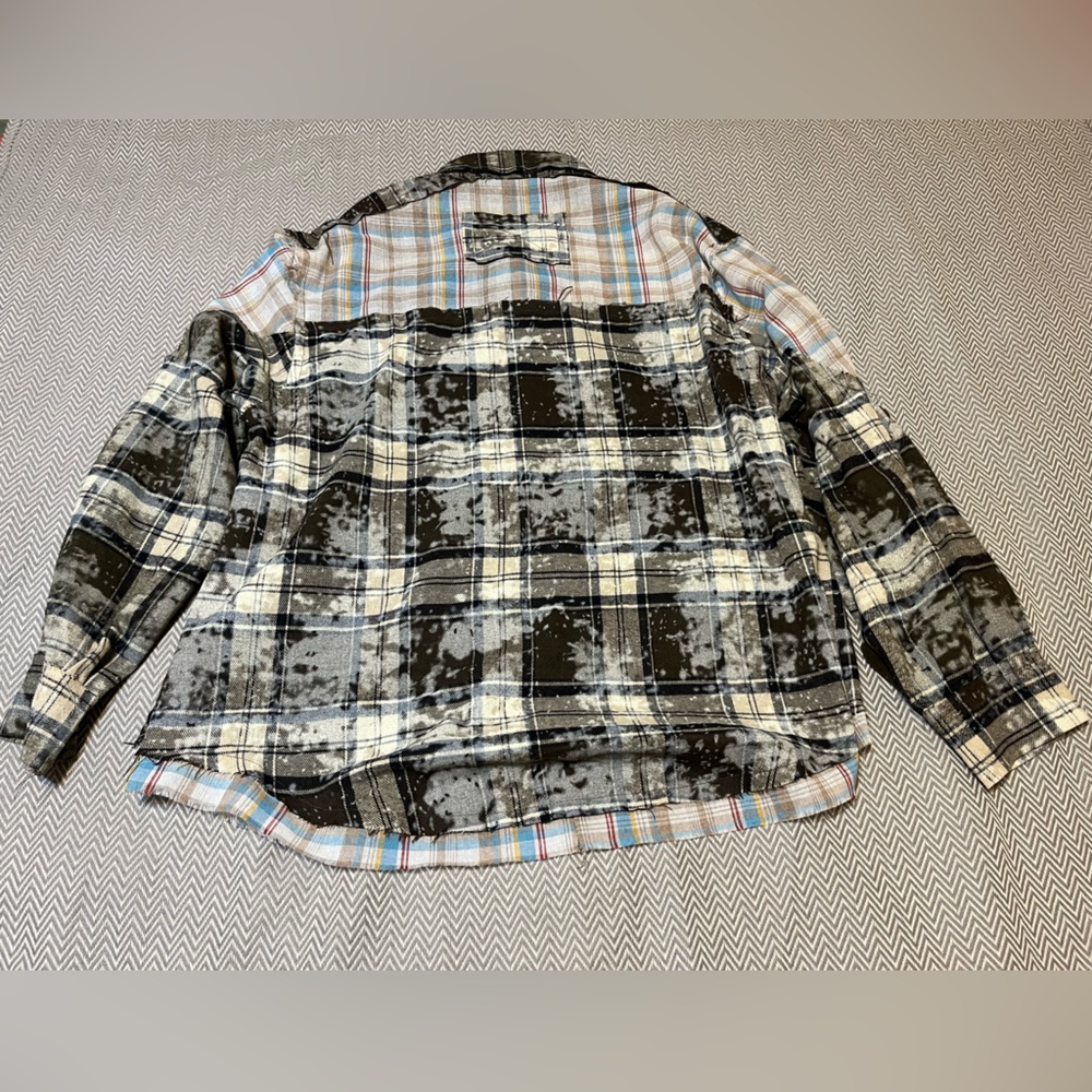 POL Rebel Roots Plaid Flannel Button Down Shirt/Shacket. Color: Choco Multi. - Picture 12 of 12
